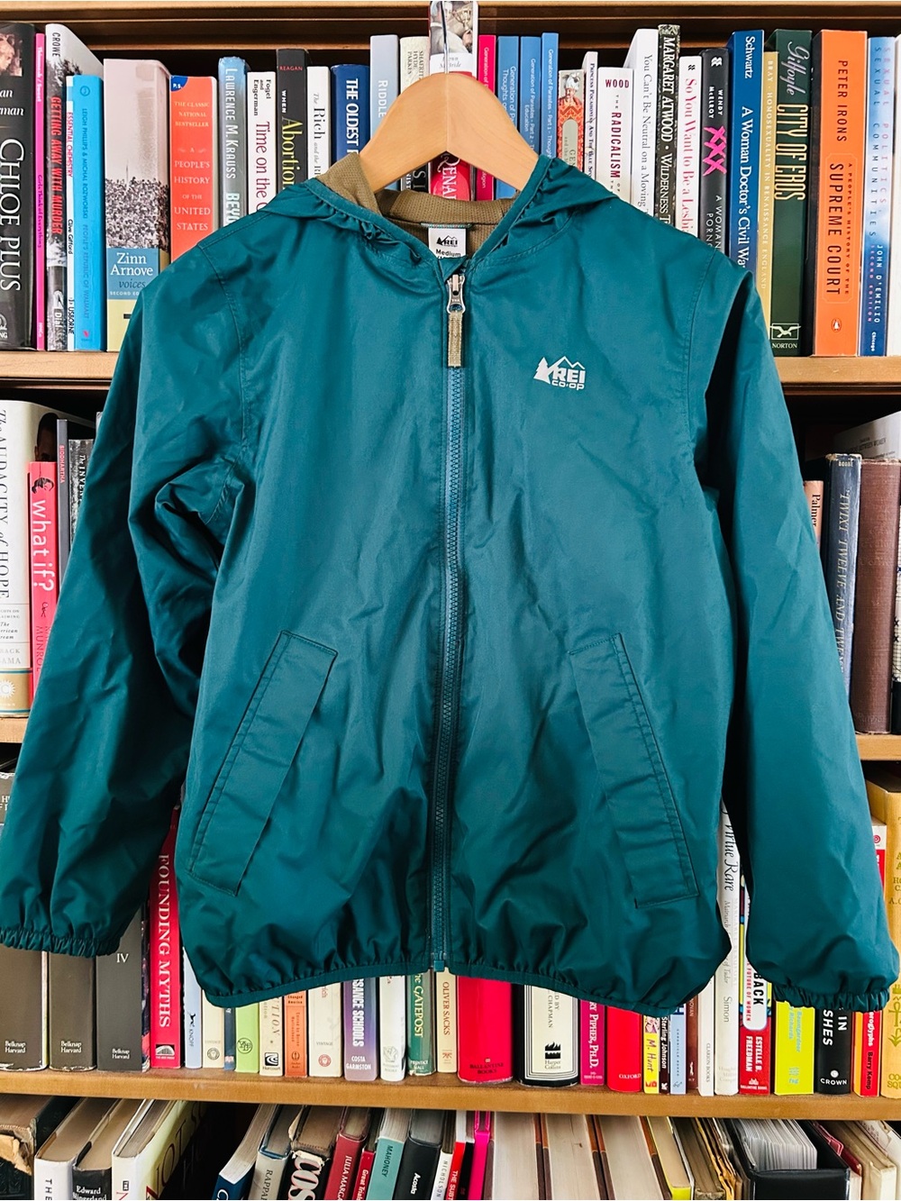 REI Kids Dark Hunter Green Pockets Zipper Hooded Windbreaker, size Medium 10-12